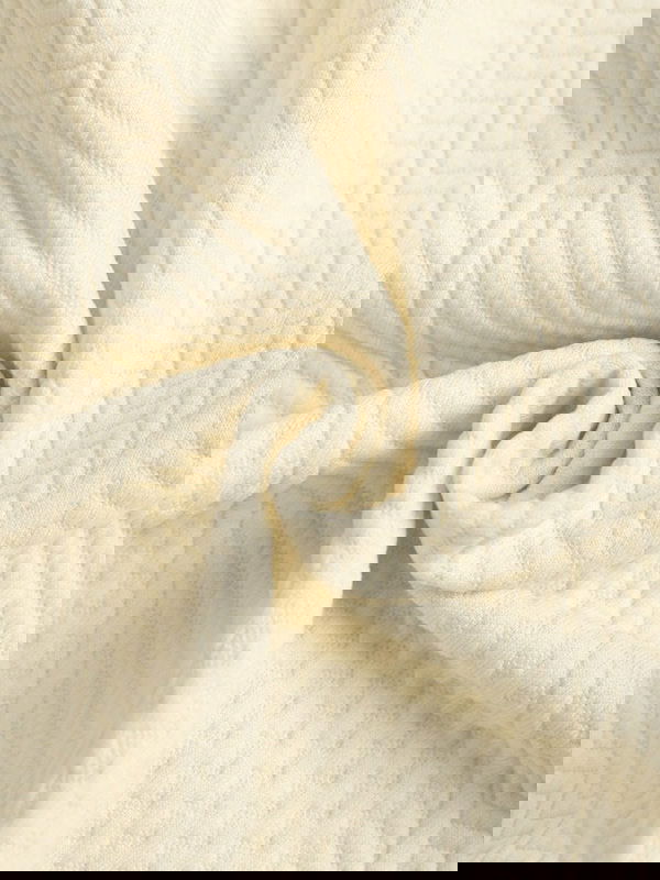 Geometric jacquard round neck short sleeved T-shirt-Beige - Wearline